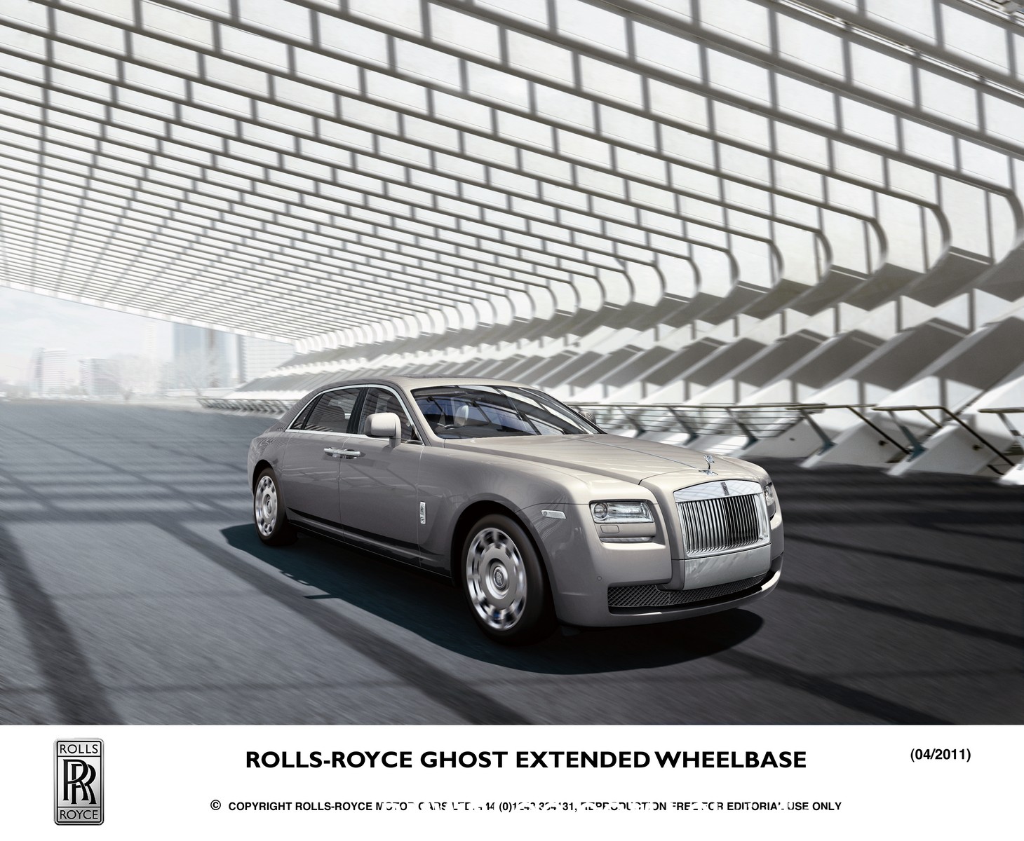 rolls royce ghost extended 01